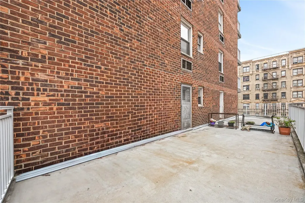 3131 Grand Concourse Bronx NY 10468