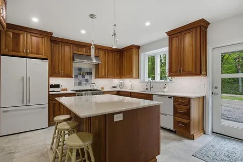 5 Primrose Street Katonah NY 10536