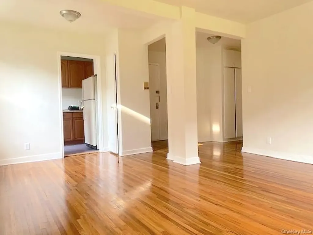 5214 39th Avenue Woodside NY 11377