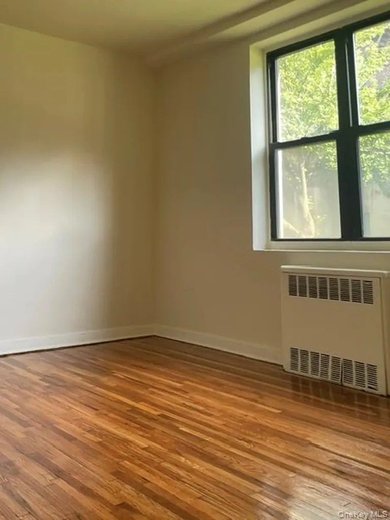 5214 39th Avenue Woodside NY 11377