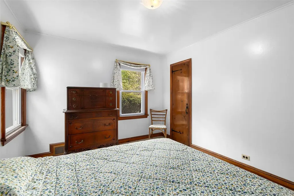 516 N Lake Boulevard Mahopac NY 10541