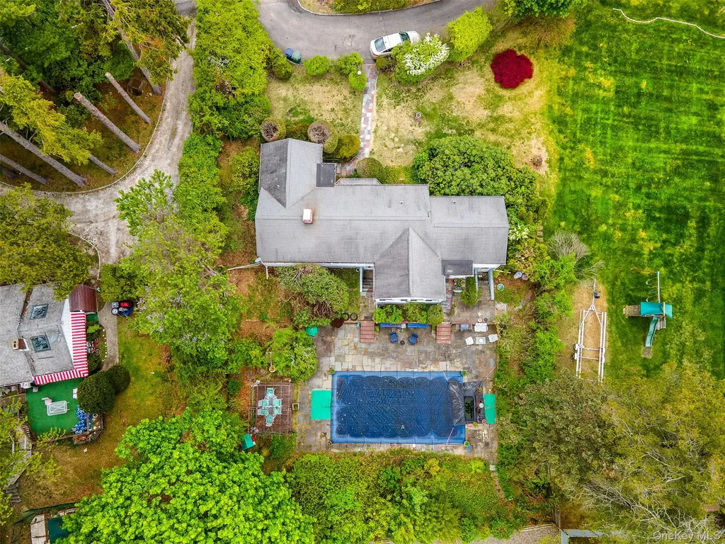516 N Lake Boulevard Mahopac NY 10541