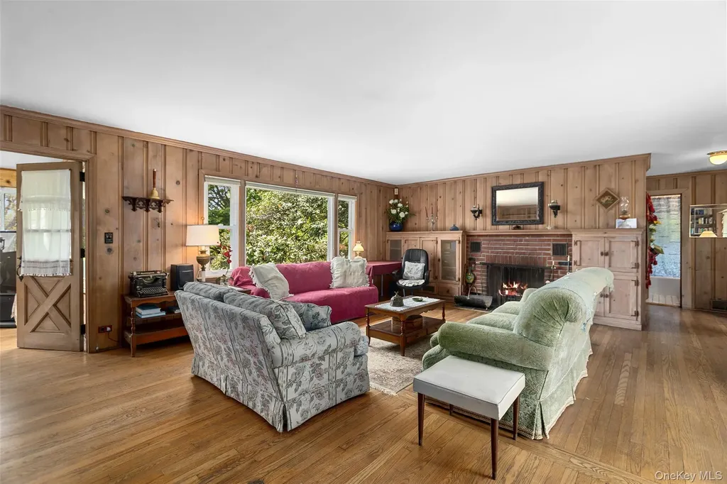 516 N Lake Boulevard Mahopac NY 10541