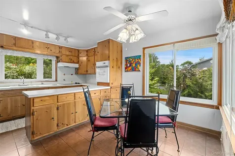 516 N Lake Boulevard Mahopac NY 10541