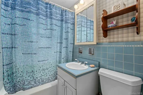 516 N Lake Boulevard Mahopac NY 10541