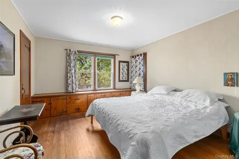 516 N Lake Boulevard Mahopac NY 10541