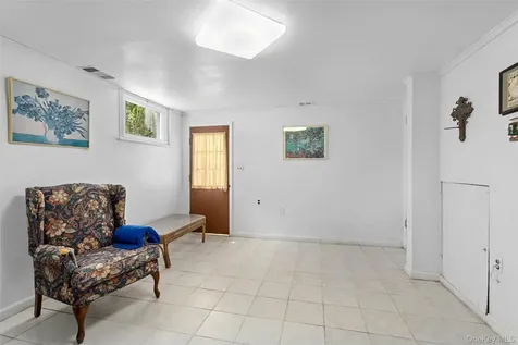 516 N Lake Boulevard Mahopac NY 10541
