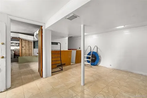 516 N Lake Boulevard Mahopac NY 10541