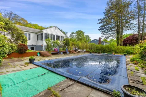516 N Lake Boulevard Mahopac NY 10541