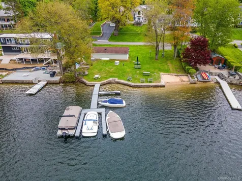 516 N Lake Boulevard Mahopac NY 10541