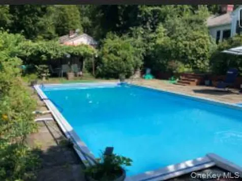 516 N Lake Boulevard Mahopac NY 10541