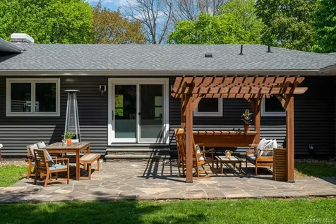 44 Lorraine Drive Rhinebeck NY 12572