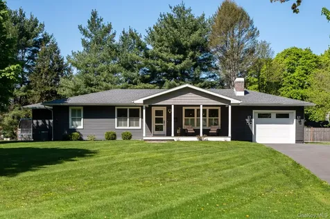 44 Lorraine Drive Rhinebeck NY 12572