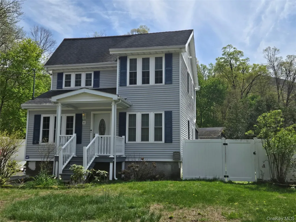 6 May Place Beacon NY 12508