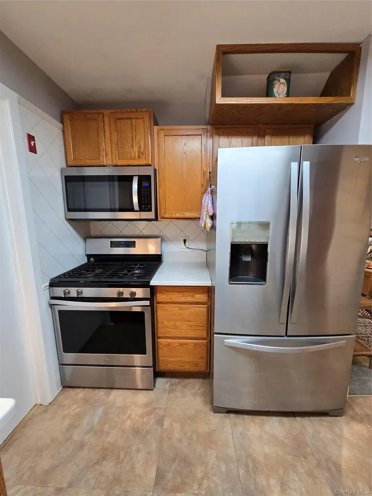 6 May Place Beacon NY 12508