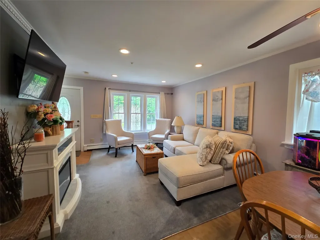 6 May Place Beacon NY 12508