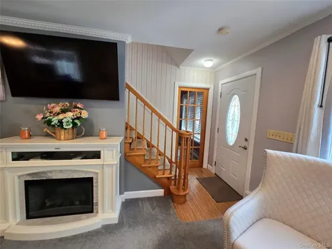 6 May Place Beacon NY 12508