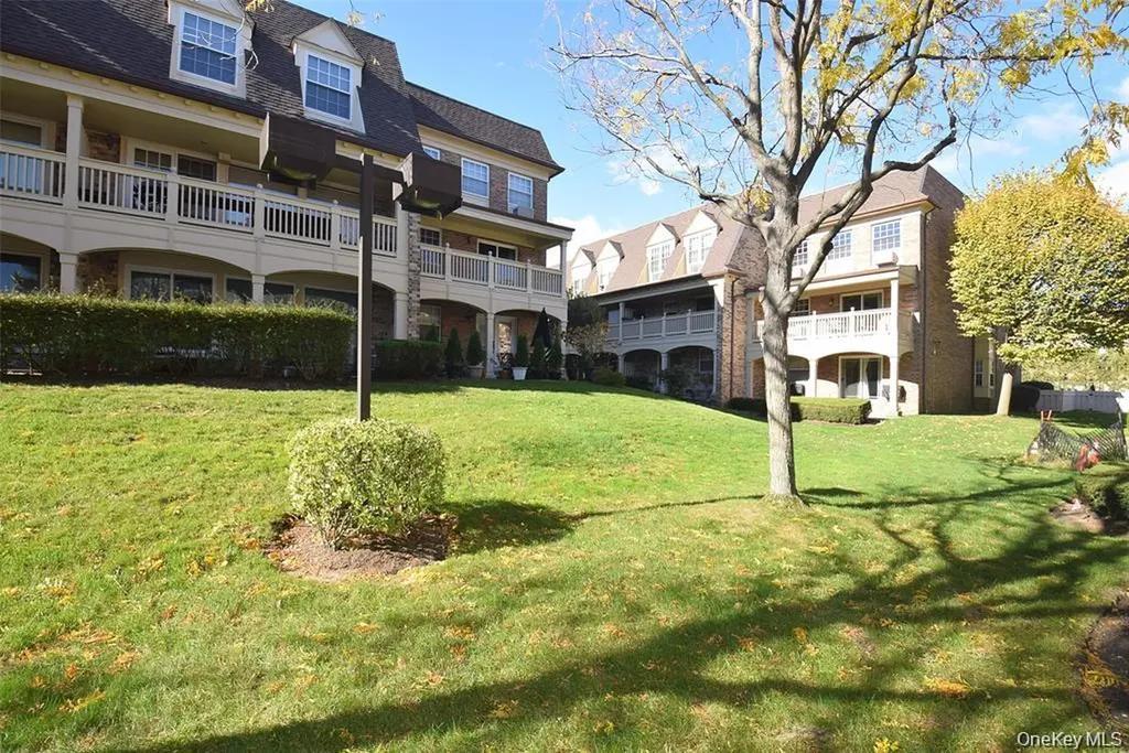 12-32 Diane Place Bayside NY 11360