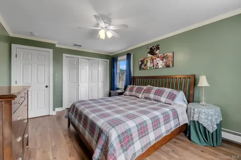 11 Koch Place Carle Place NY 11514