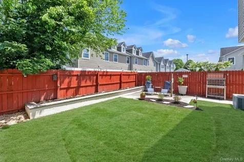 11 Koch Place Carle Place NY 11514