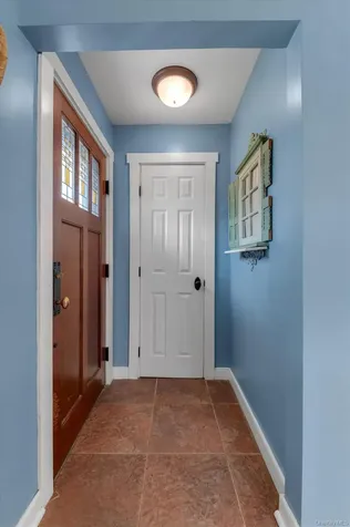 11 Koch Place Carle Place NY 11514