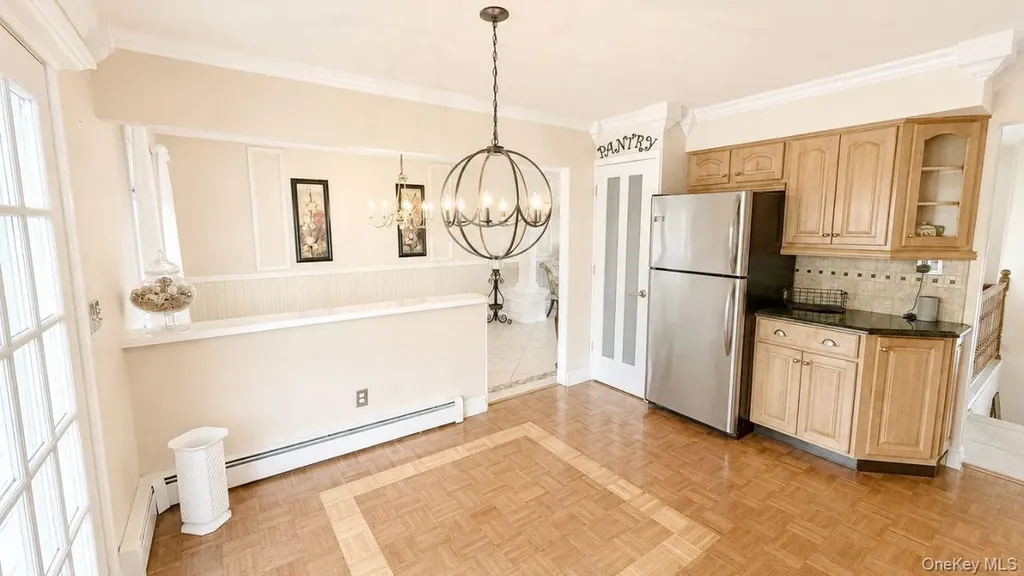 72 Avenue B Holbrook NY 11741