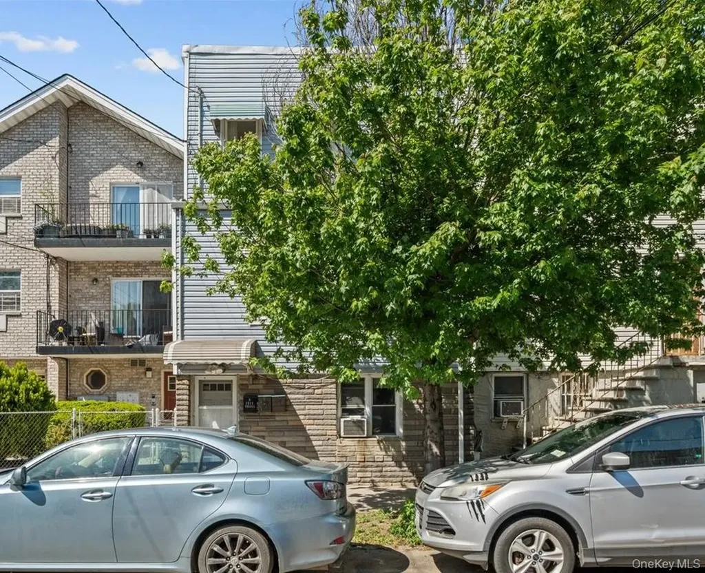 1311 Balcom Avenue Bronx NY 10461