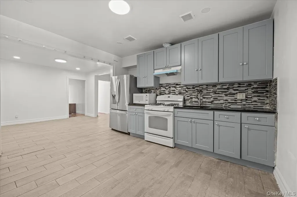 1311 Balcom Avenue Bronx NY 10461