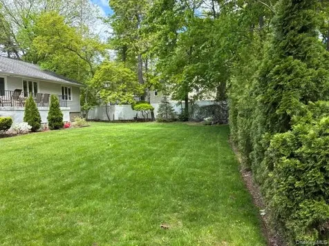 727 Wilmot Road Scarsdale NY 10583