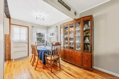 63 Wilfred Boulevard Hicksville NY 11801