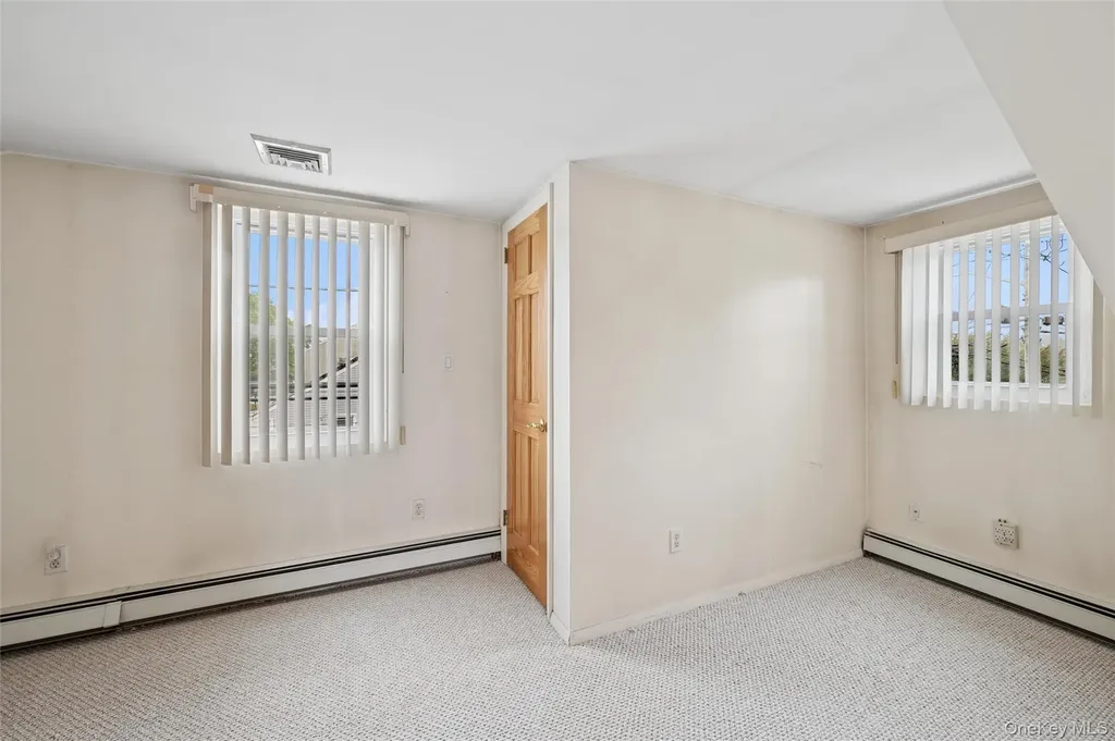 199 Sycamore Avenue Bethpage NY 11714