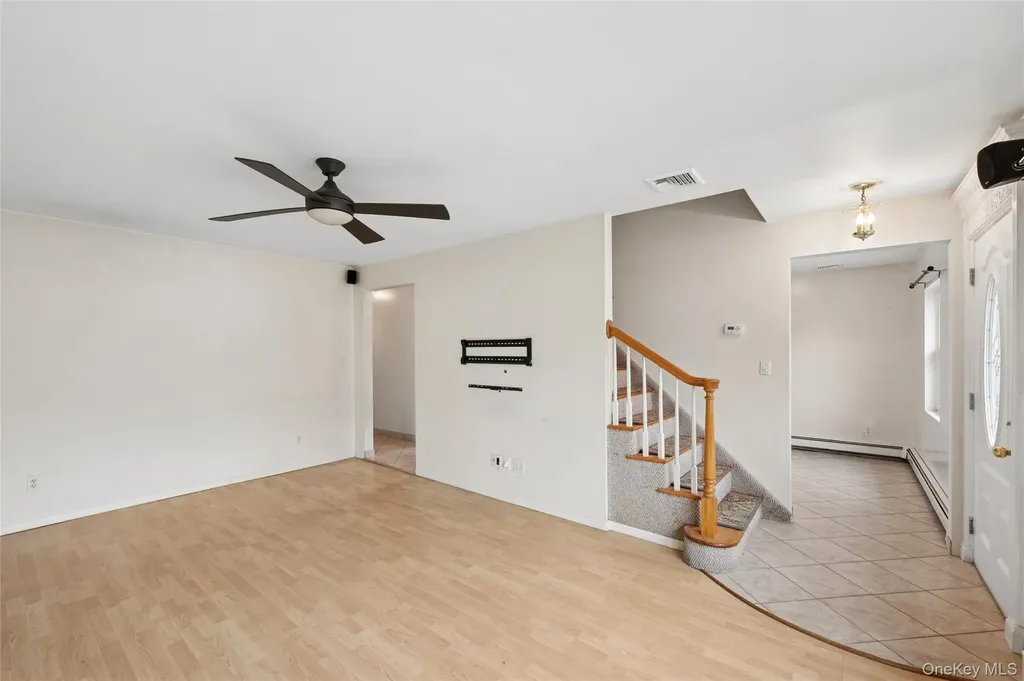 199 Sycamore Avenue Bethpage NY 11714