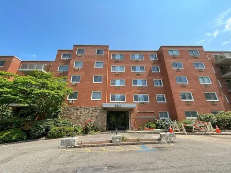 370 Central Park Avenue Scarsdale NY 10583