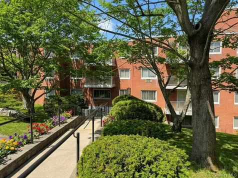370 Central Park Avenue Scarsdale NY 10583