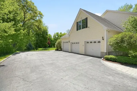 23 Pheasant Run Road Putnam Valley NY 10579