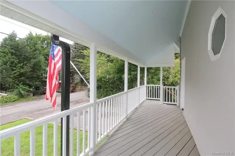 7 Meadow Street Goldens Bridge NY 10526