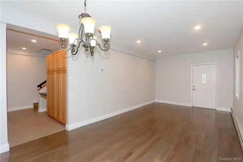 7 Meadow Street Goldens Bridge NY 10526