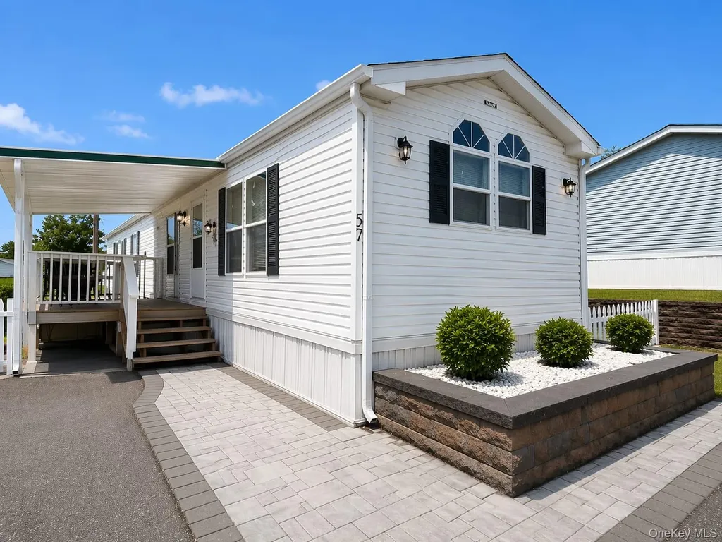 57 W Mountain View Stony Point NY 10980