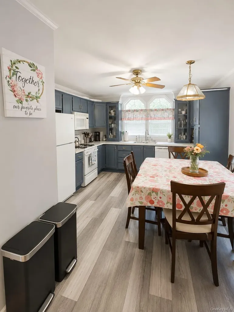 57 W Mountain View Stony Point NY 10980