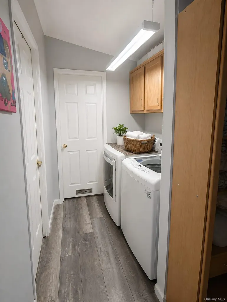 57 W Mountain View Stony Point NY 10980