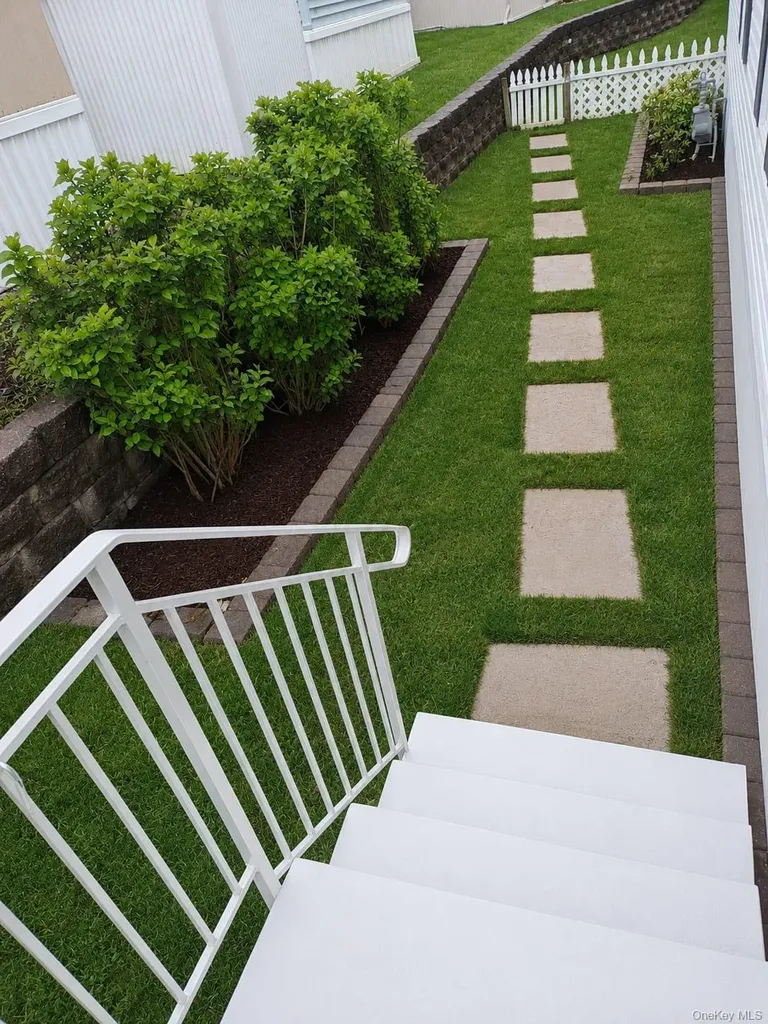 57 W Mountain View Stony Point NY 10980
