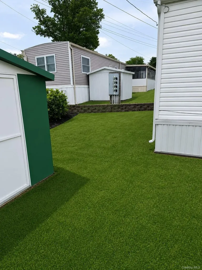 57 W Mountain View Stony Point NY 10980