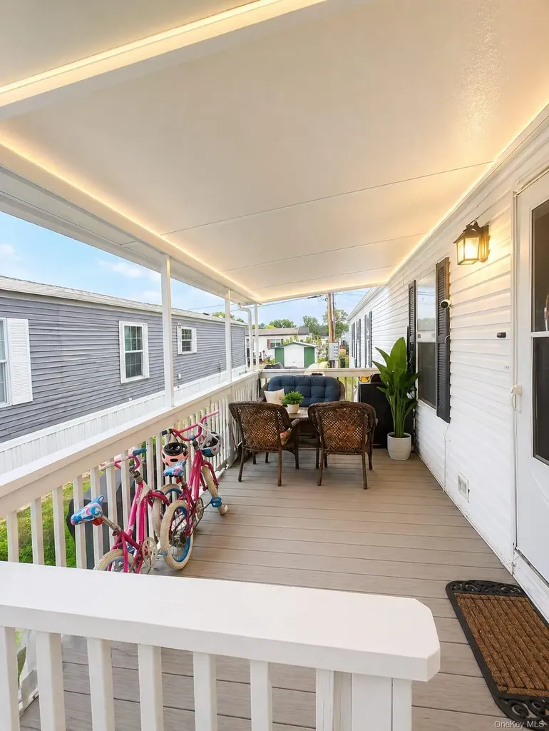 57 W Mountain View Stony Point NY 10980