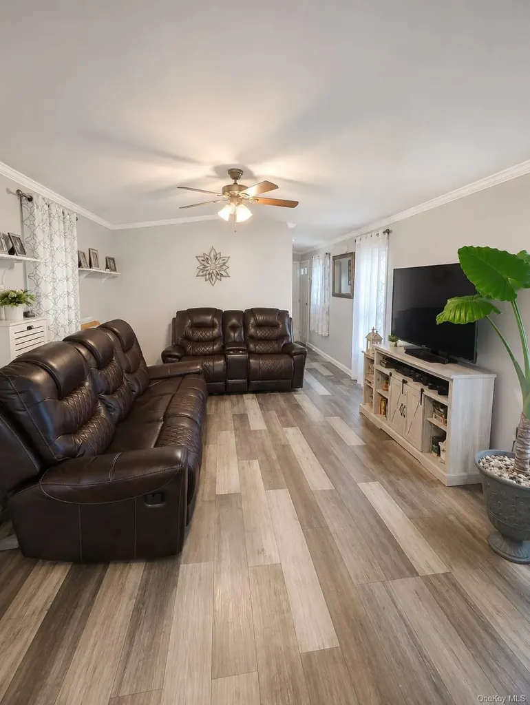 57 W Mountain View Stony Point NY 10980