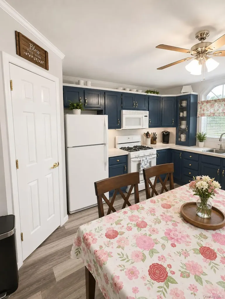 57 W Mountain View Stony Point NY 10980