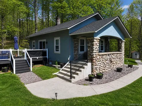 33 Horton Road Bloomingburg NY 12721
