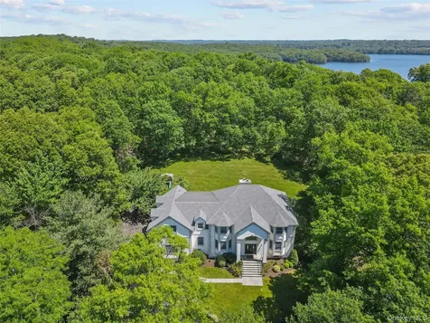 6 Horton Court West Harrison NY 10604