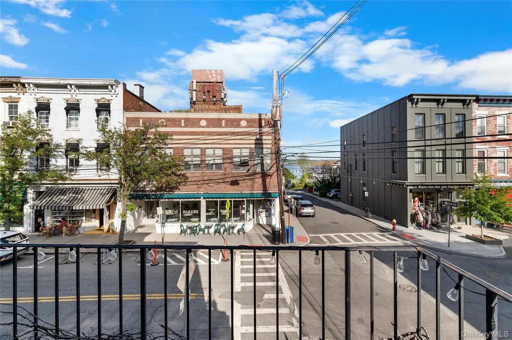 50 N Broadway Nyack NY 10960