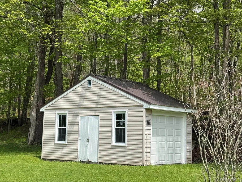 176 Mountaindale Main Street Mountain Dale NY 12763