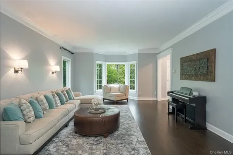 630 Chappaqua Road Briarcliff Manor NY 10510